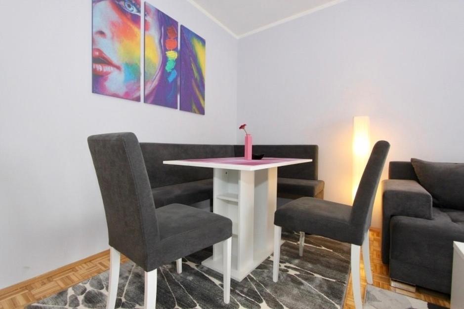 Cezar Apartment ベオグラード エクステリア 写真